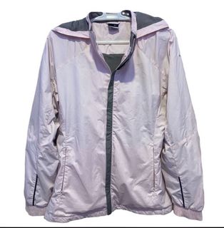 (Category: ) located in . Submitted by sentials (Listing ID 1160427754, Image 1). Description: .