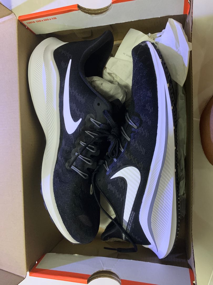 Mark hoppus nike shoes top
