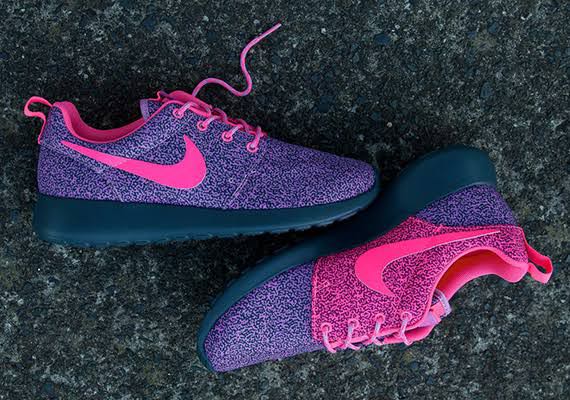 Nike roshe run print 2025 womens