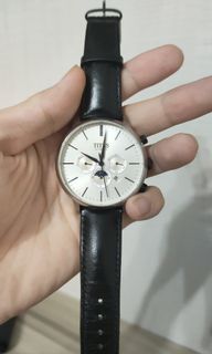 (Category: ) located in . Submitted by vivapro.sg (Listing ID 1160395933, Image 1). Description: .