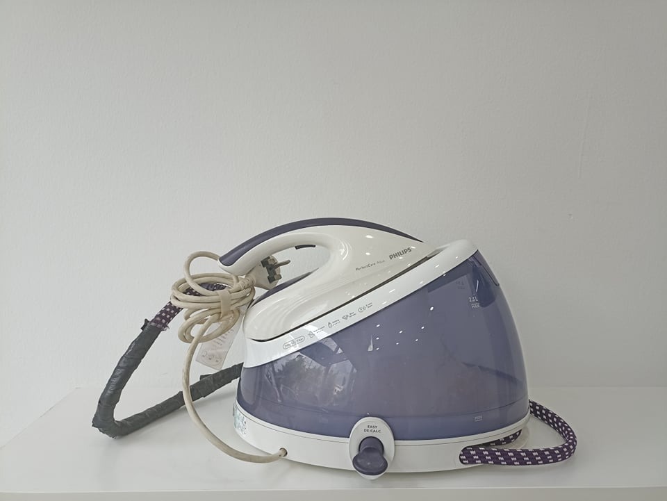 Philips Steam Iron GC8616