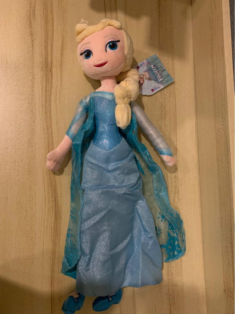 Queen Elsa Of Arendelle From Frozen Disney Plush Hobbies And Toys Toys And Games On Carousell 1555