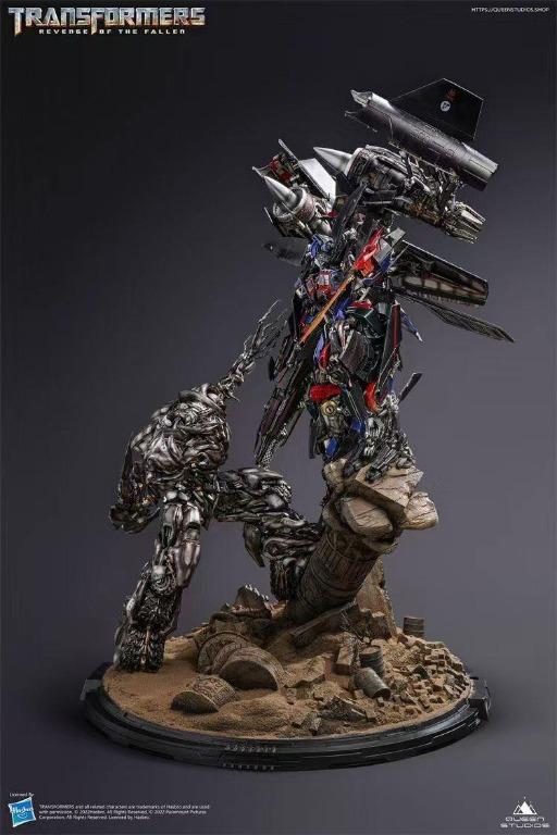 Transformers queen top