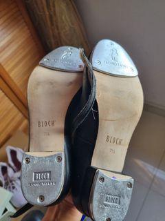 Tap shoes