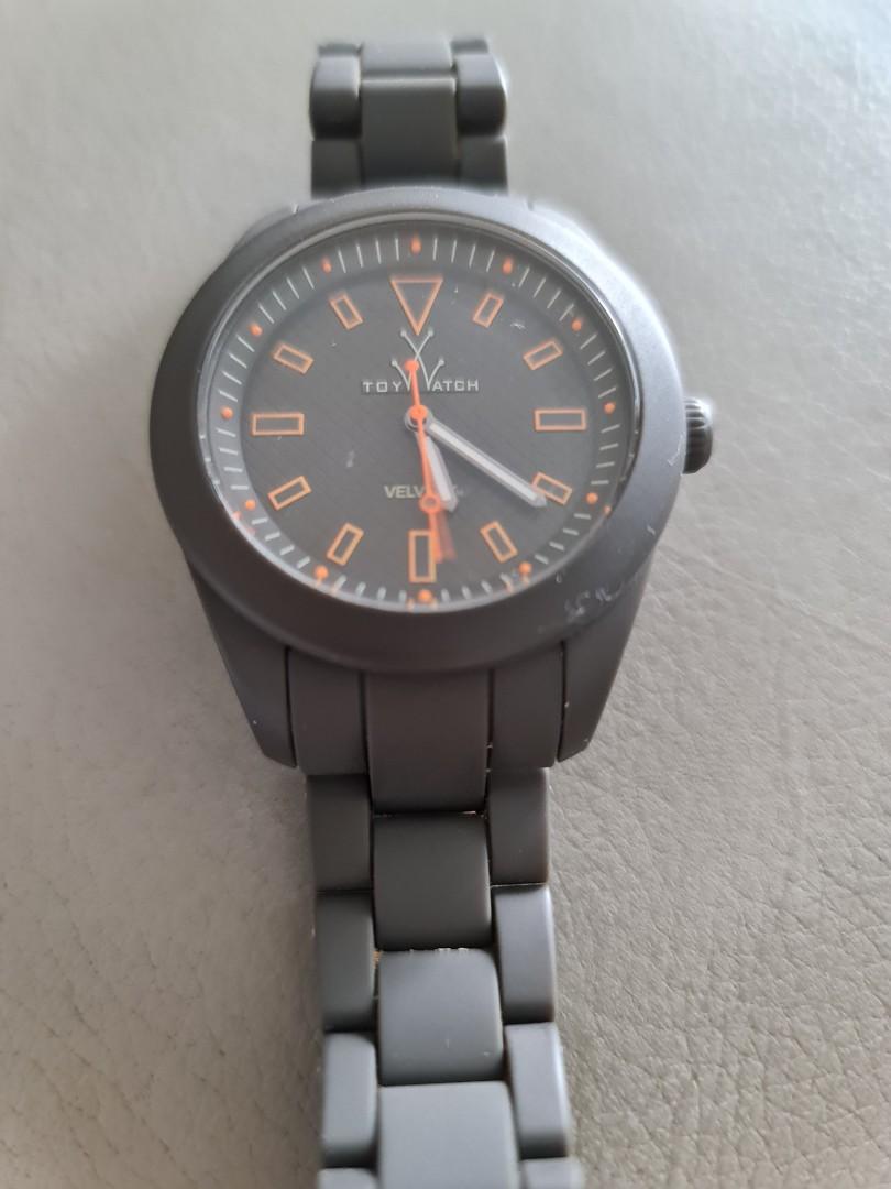 Toy deals watch velvety