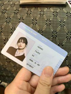 Twice-momo ID卡