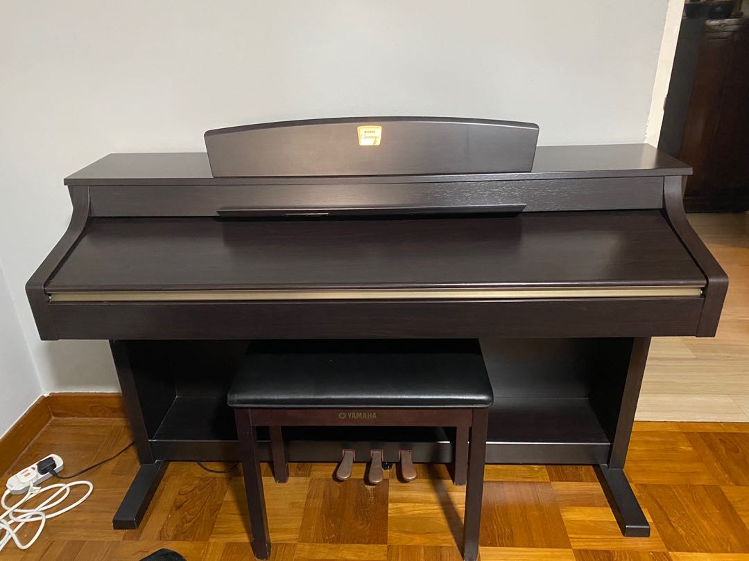 Yamaha Clavinova CLP330 Digital Piano With Matching Stool Stock Nr
