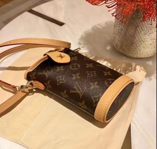 （分類：）位於 。 由 worldwide_purchase 提交（商品編號 1134773022，圖片 1）。簡介： 。