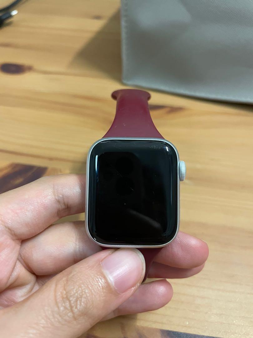 Apple watch series online 4 aluminum and ceramic