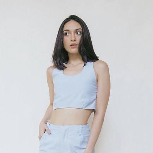 Araw the Line Melfi Top (Category: Sleeveless) located in Marikina City. Submitted by preluvdbyn (Listing ID 1160643674, Image 1). Description: Araw the Line Melfi Top in Angelite.