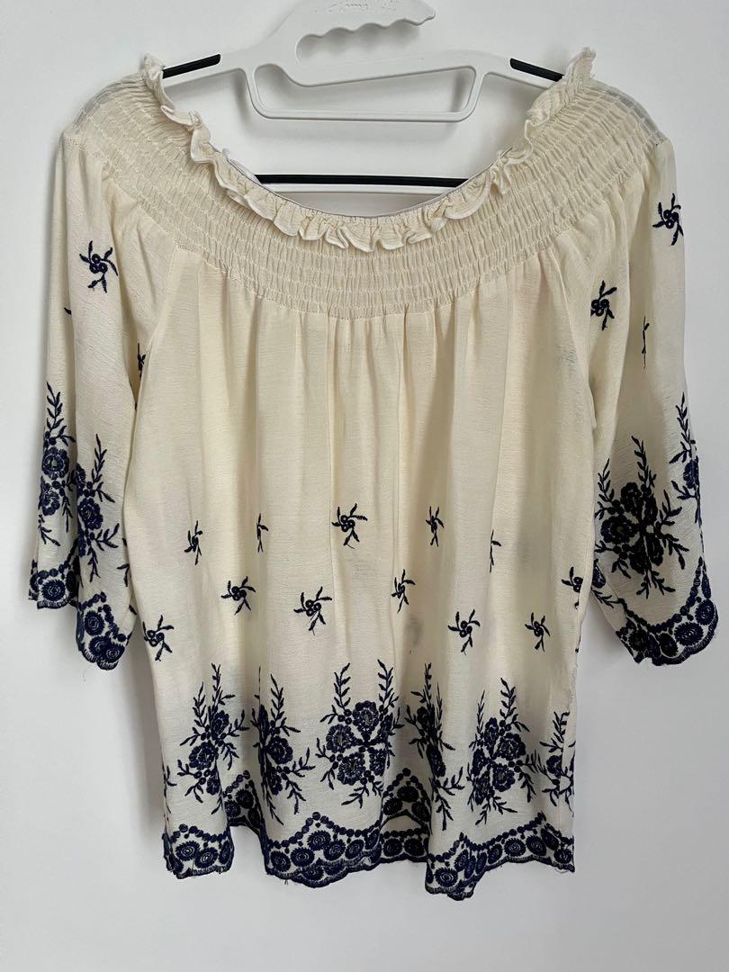 CHEAP assorted ladies tops for 3