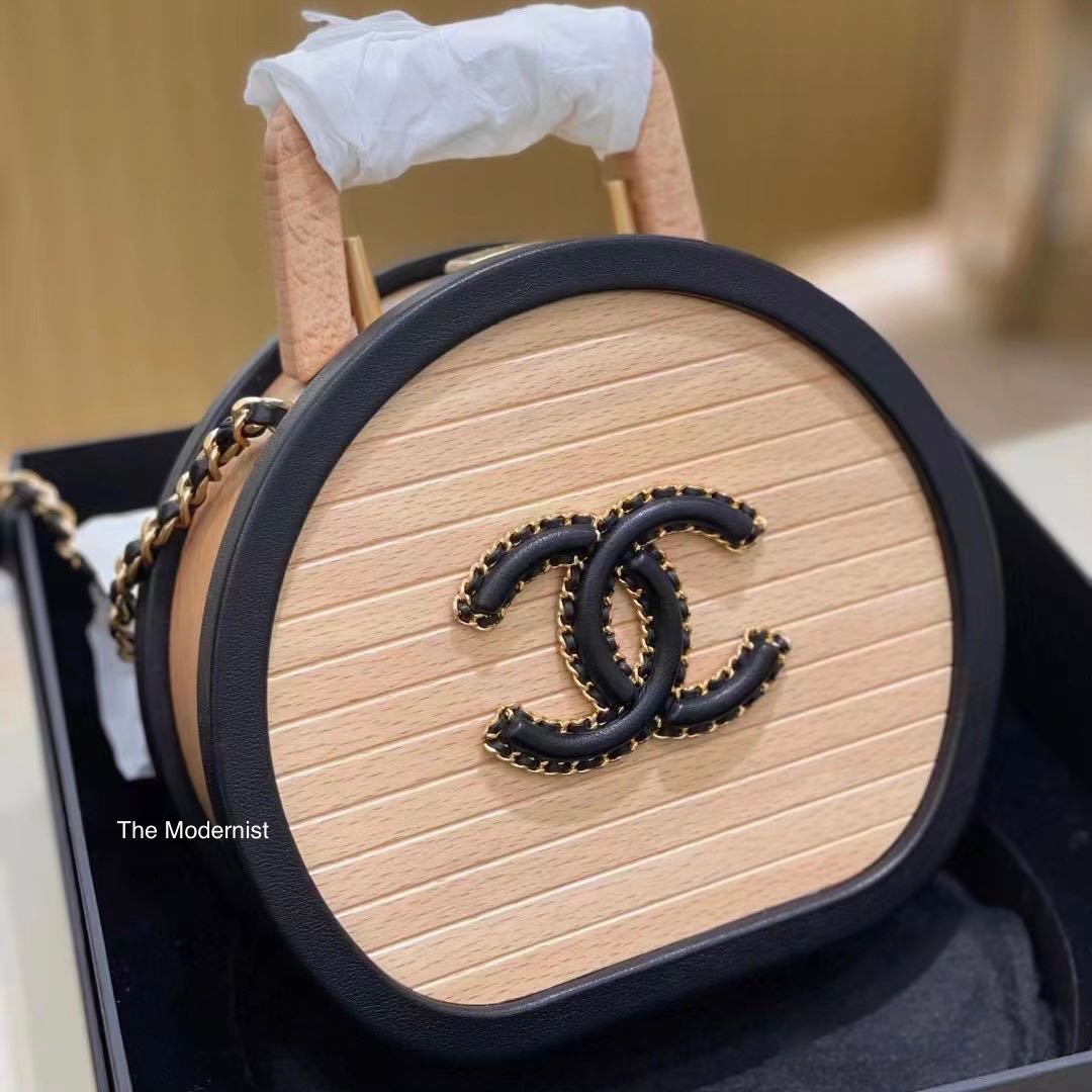 Chanel Beech Beige And Black Wood Vanity Case In Rectangle 2022 22C Dubai  Collection