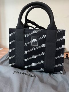 （分類：）位於 。 由 huencheese 提交（商品編號 1160515240，圖片 1）。簡介： 。