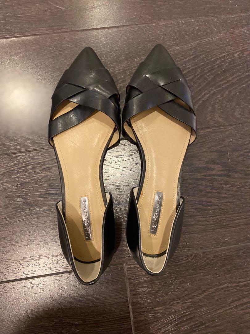 bcbg black flat sandals