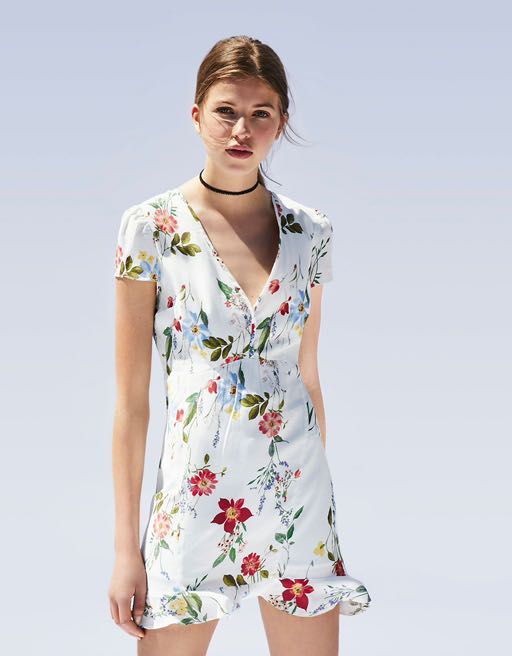 Bershka Strappy Ruffled Dress with Floral Print Size L Women s