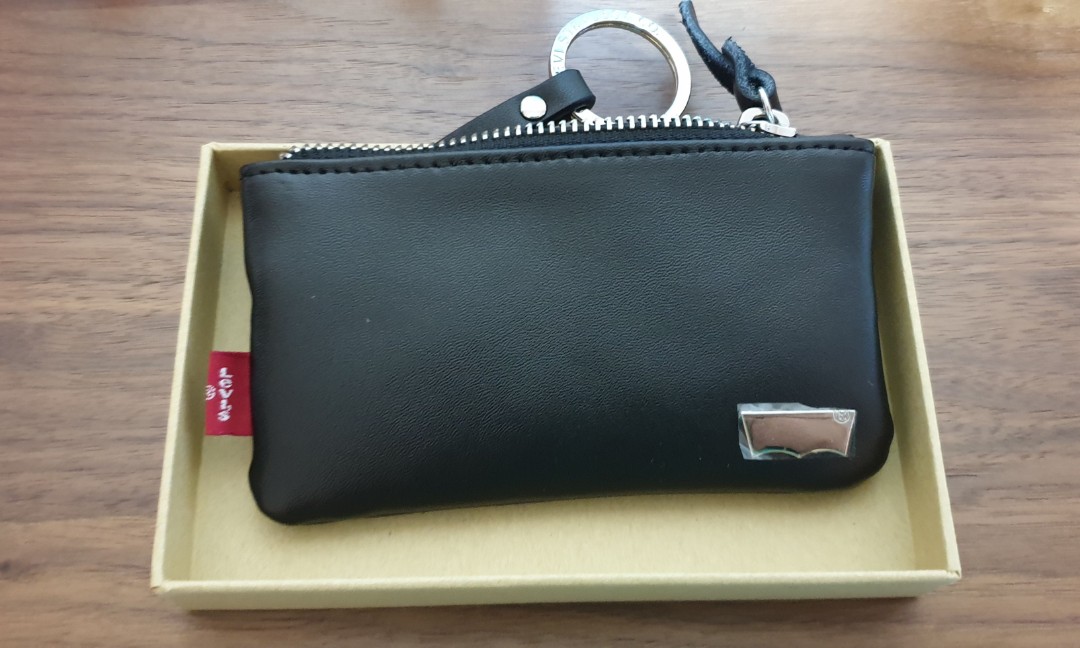Coin levis best sale
