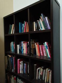 3 book shelves cabinet