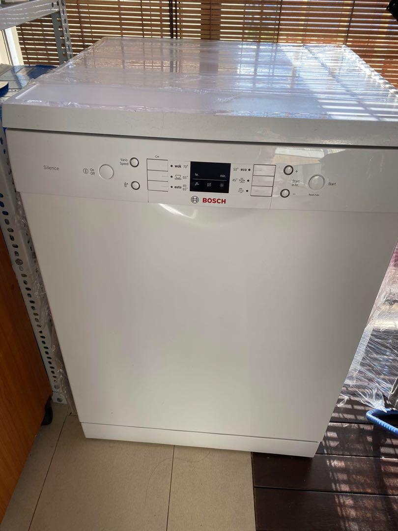 BOSCH Free Standing DishWasher SMS63L02EA, TV Home Appliances