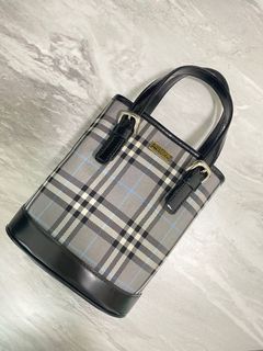 （分類：）位於 。 由 Tungchoi 提交（商品編號 1160497828，圖片 1）。簡介： 。