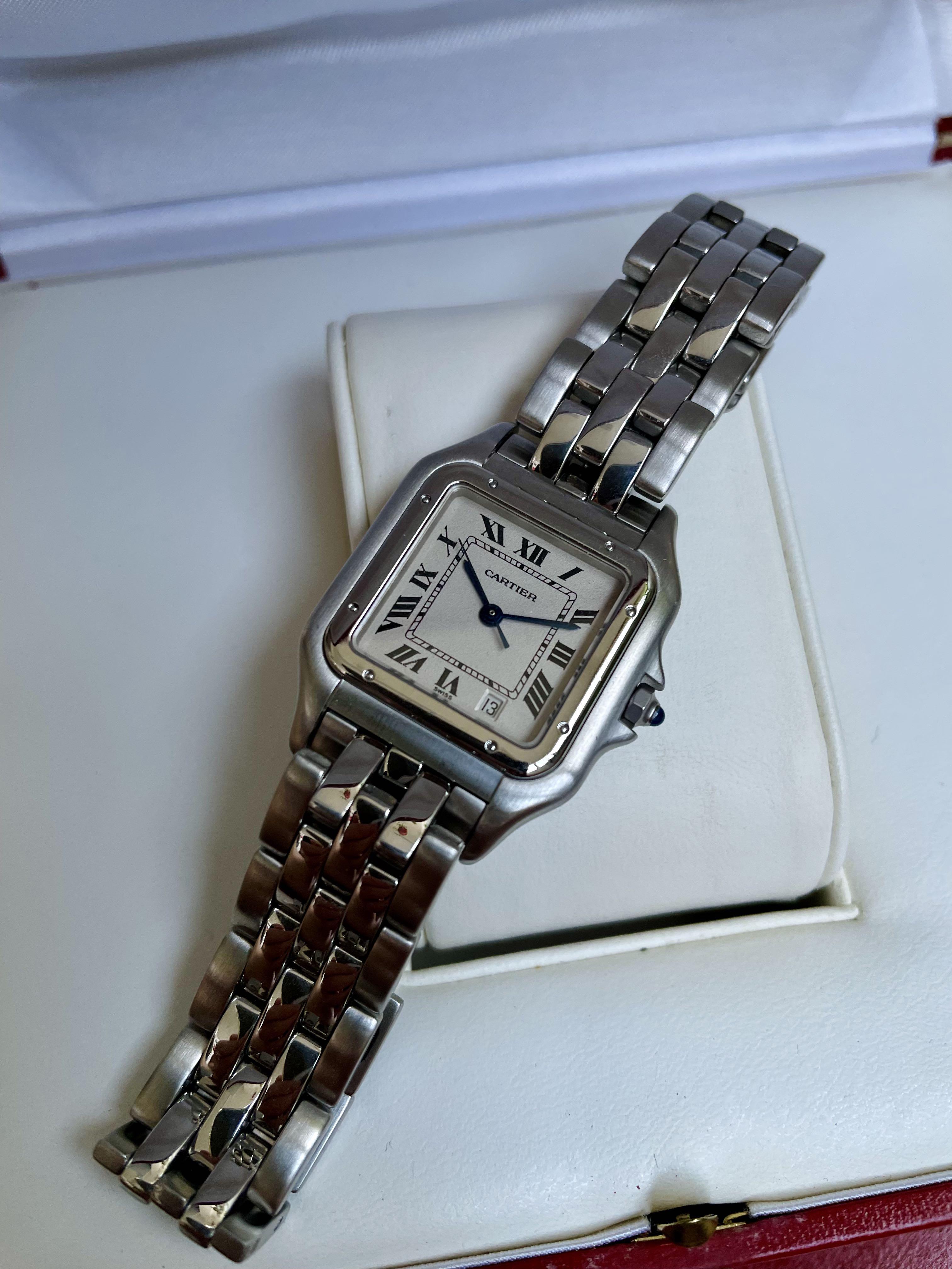 Cartier panthere watch medium hot sale