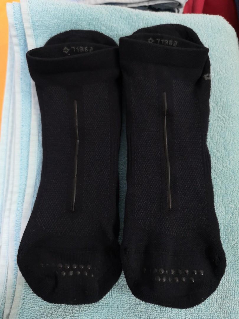 Decathlon Breathable Pilates Grip Socks (Size 43-46) x 2, Men's Fashion,  Watches & Accessories, Socks on Carousell