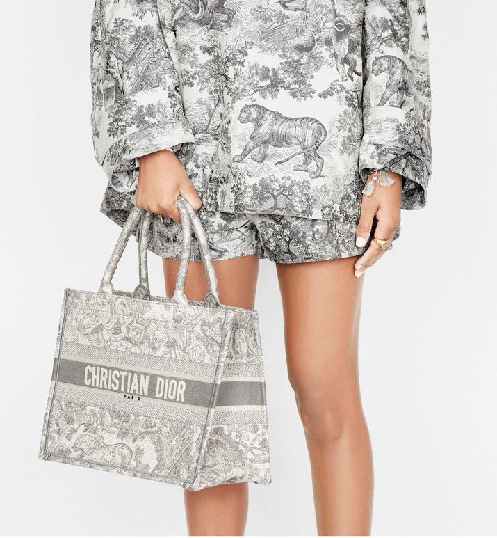 Grey dior tote bag clearance
