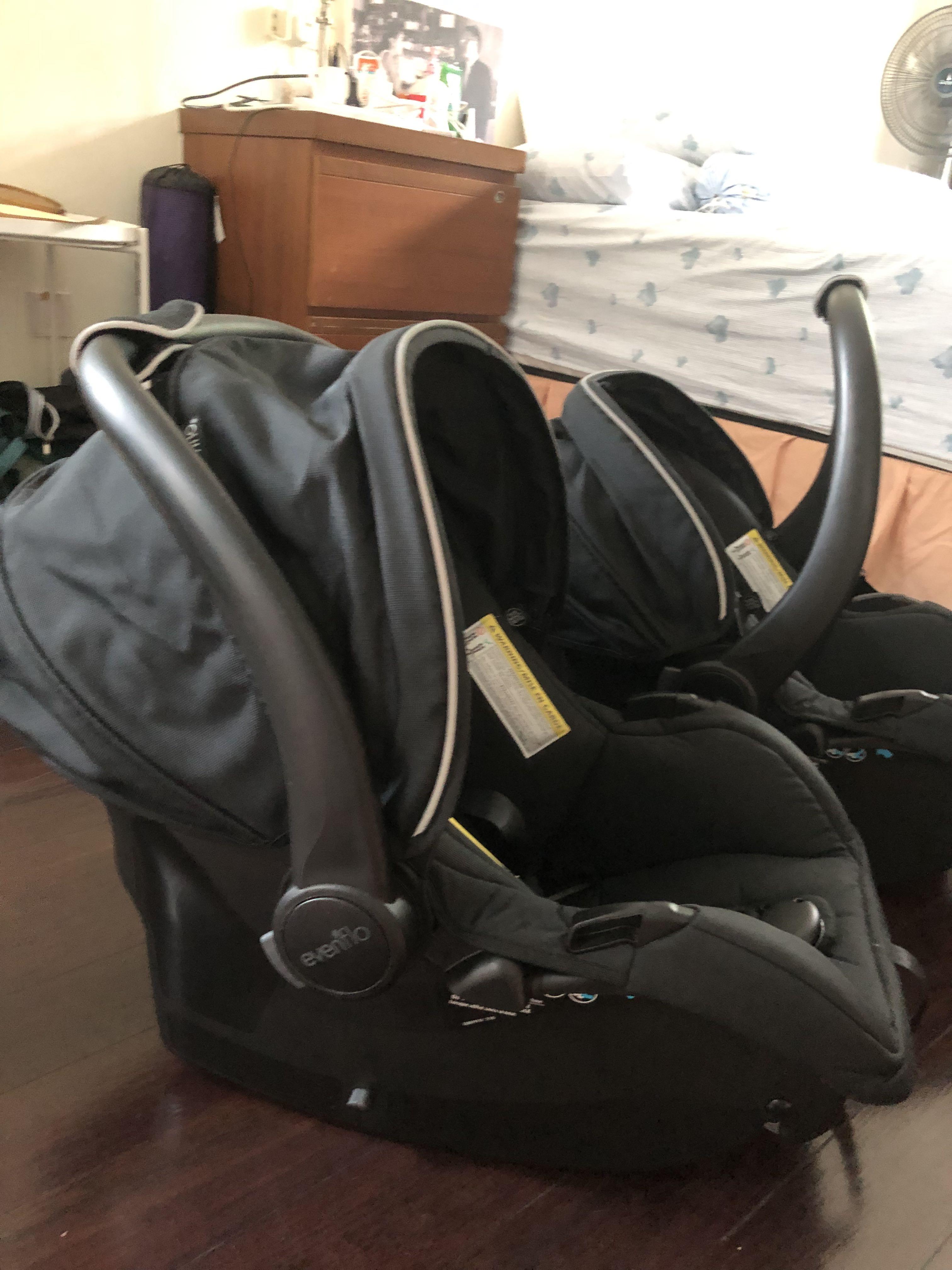 Double Evenflo SafeMax Infant Car seats with Isofix Base in Black
