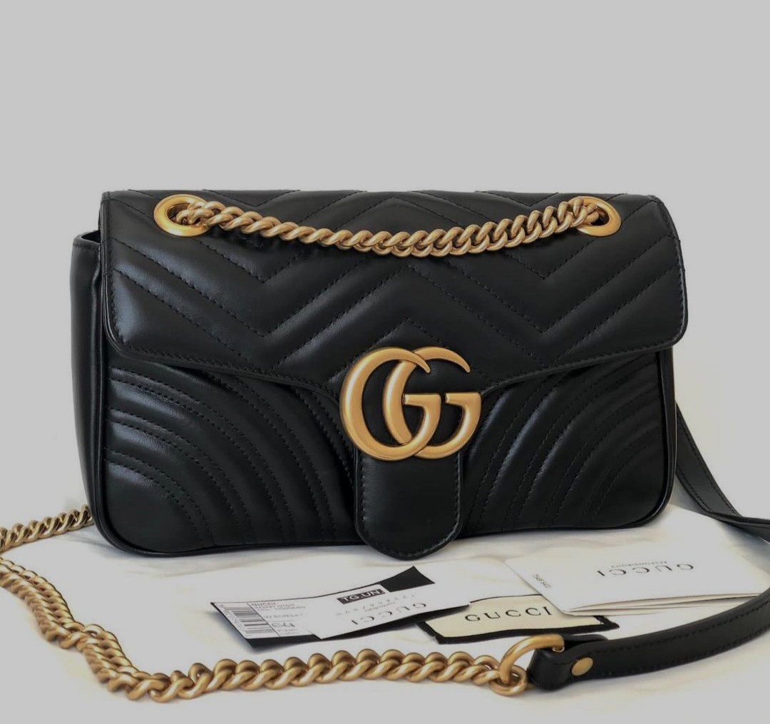 Fast Sale VGC Gucci Marmont Black sz 26 x 14 cm With tag, booklet