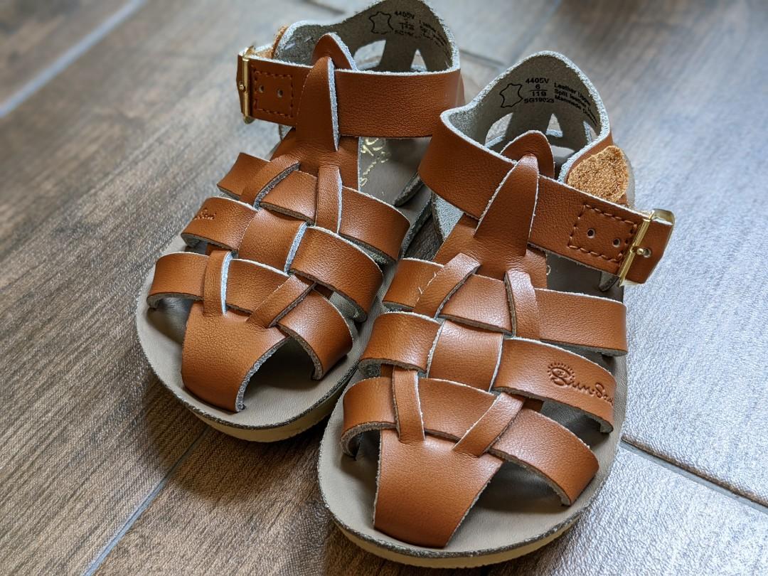 Saltwater Sandals - Brown Sharks 4402 – Cadiz Boutique, Inc.