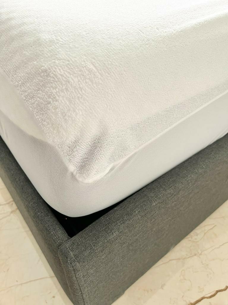 Hayley Mattress Queen size, Furniture & Home Living, Furniture, Bed Frames & Mattresses on Carousell