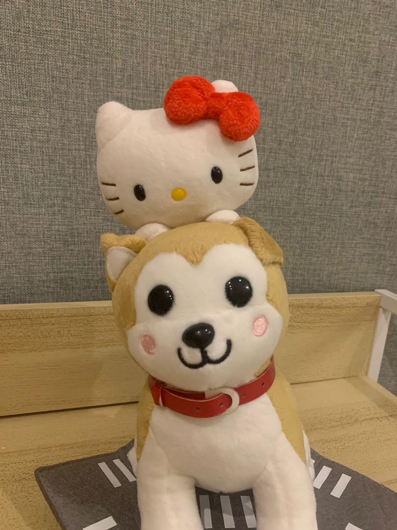 Hello Kitty with Hachiko Dog on Street Plush, Hobbies & Toys, Toys
