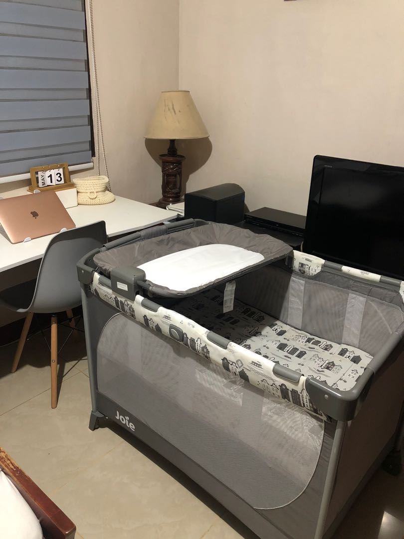 Joie Commuter change with travel cot playpen crib, Babies