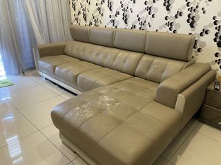 (Category: ) located in . Submitted by evongoh86 (Listing ID 1158005643, Image 1). Description: .