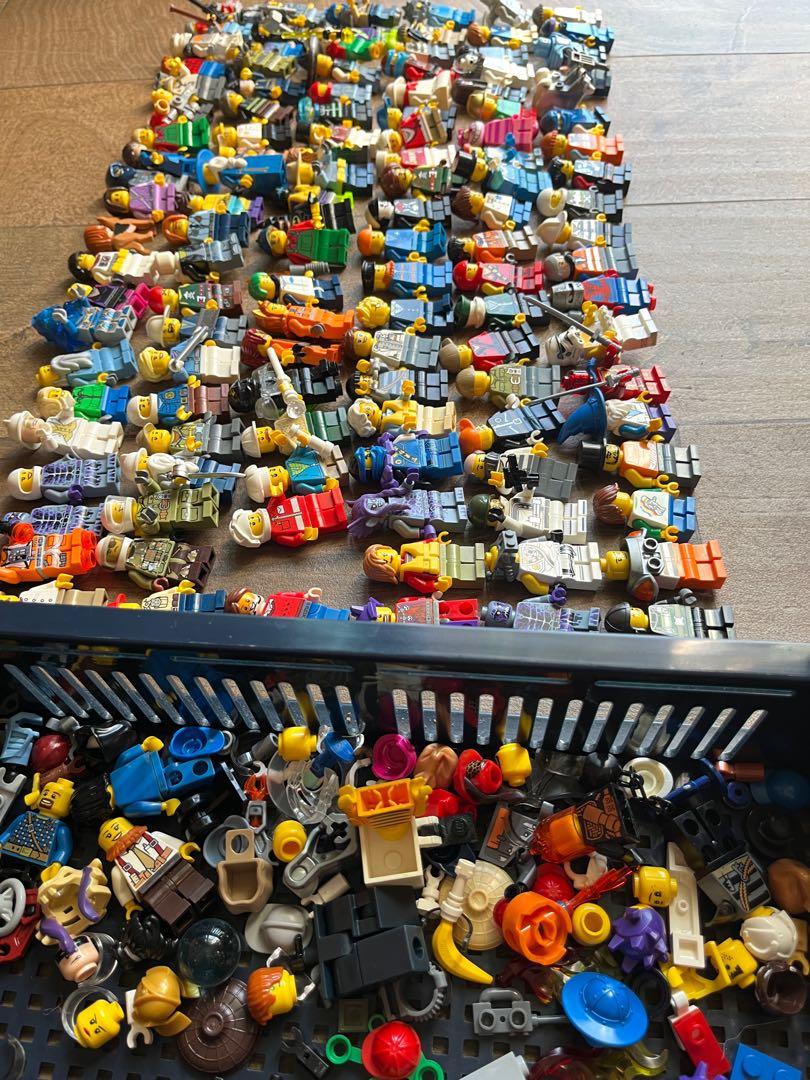 Lego大量人仔, 興趣及遊戲, 玩具& 遊戲類- Carousell