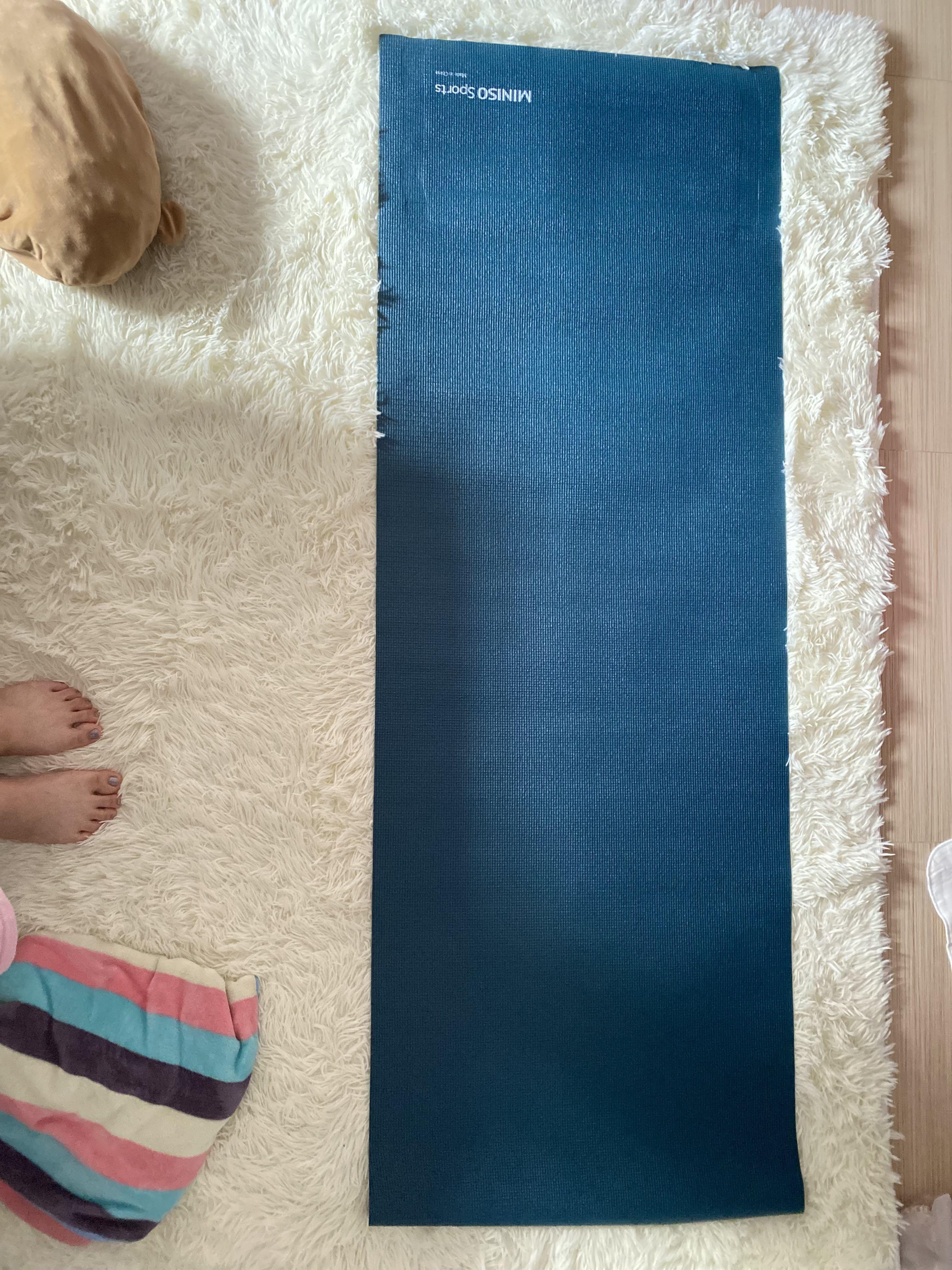 Miniso Yoga Mat, Sports Equipment, Exercise & Fitness, Exercise Mats on