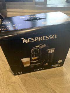 Nespresso Citiz free frother dispenser 60-80capsules
