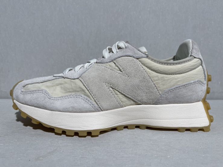 ä¸åèµ·æ¨ NEW BALANCE 327 NB é¦èå¥¶æ²¹ ç¦ç³ å¾©å¤æ¢è·é MS327KC1 US6=24CM | Yahooå¥æ©æè³£