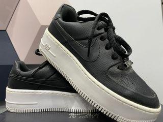 black air force 1 black and white