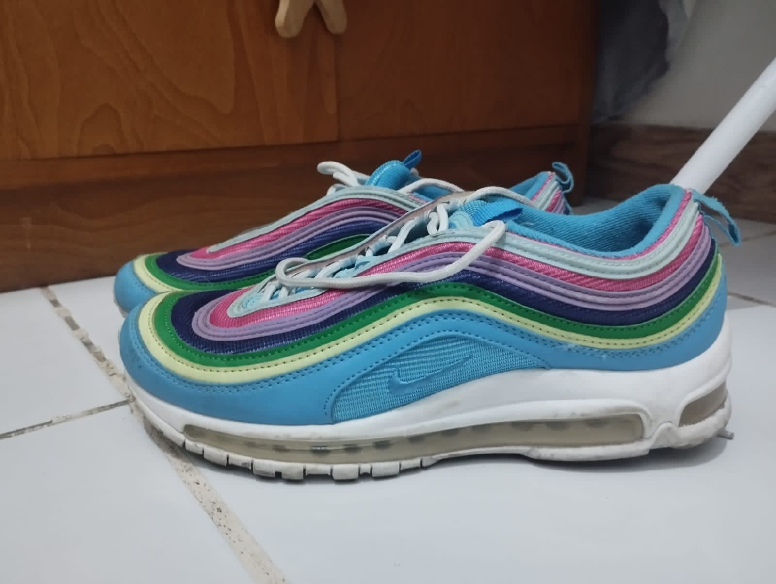 rainbow nike 97