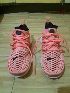 Nike presto fly, Women's Fashion, Footwear, Sneakers on Carousell