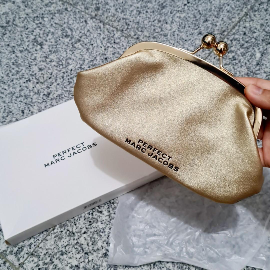Marc jacobs gold purse 2025