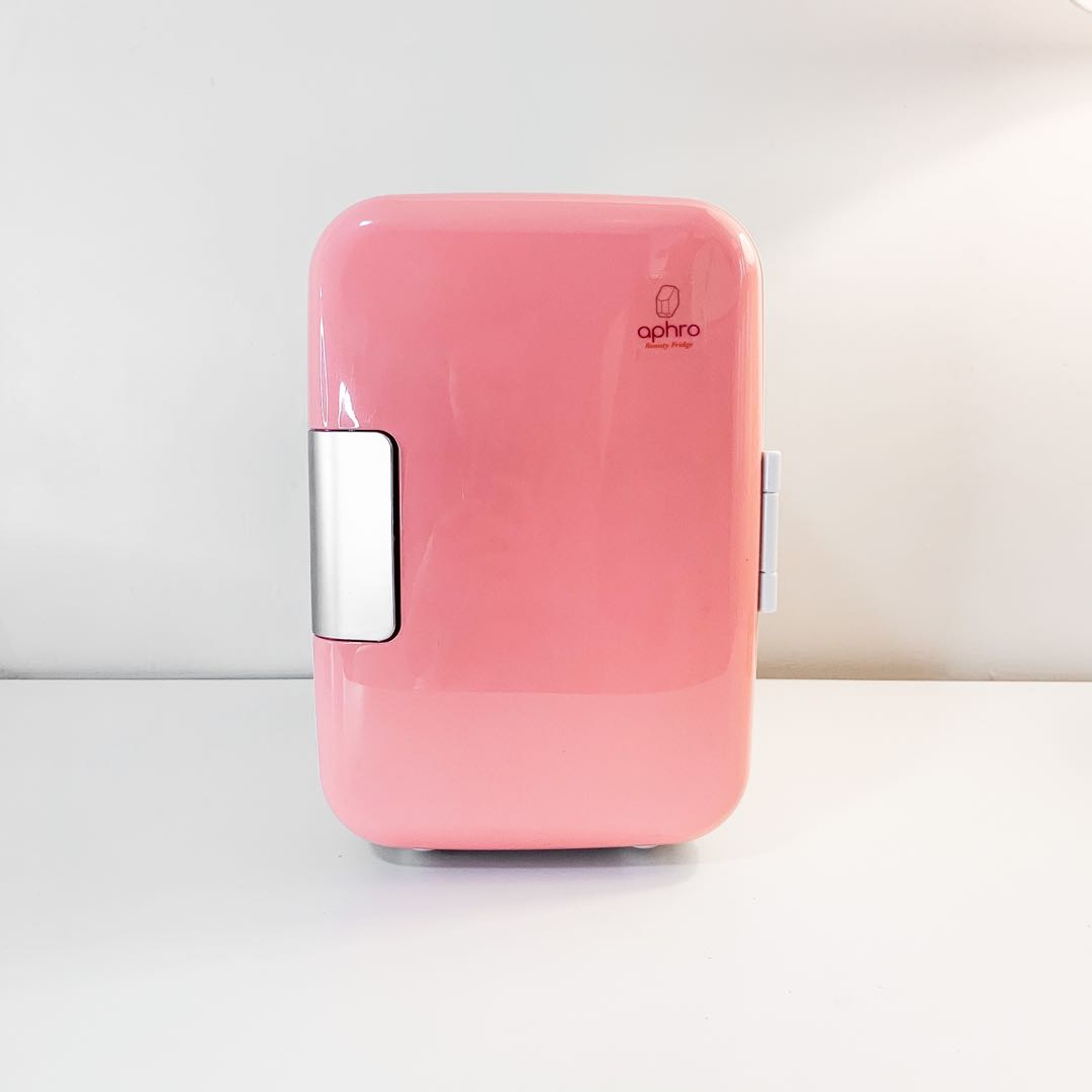 Personal mini fridge hot and cold, TV & Home Appliances, Other Home