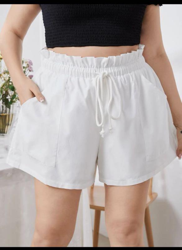 Plus Size White Shorts, Women's Fashion, Bottoms, Shorts on Carousell