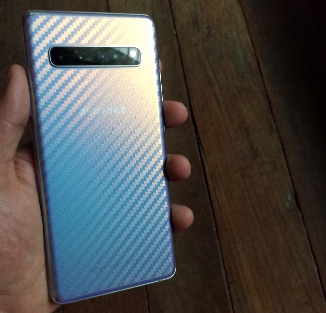 S10 5g 8gb ram 256gb rom (Category: Samsung) located in Batangas. Submitted by 1993.jeromegacula26 (Listing ID 1160519300, Image 3). Description: for sale only s10 5g 8gb ram 256gb ram batangas city area only meetup prefer ko na transaction pakitxt saken sa gusto 09182440997.