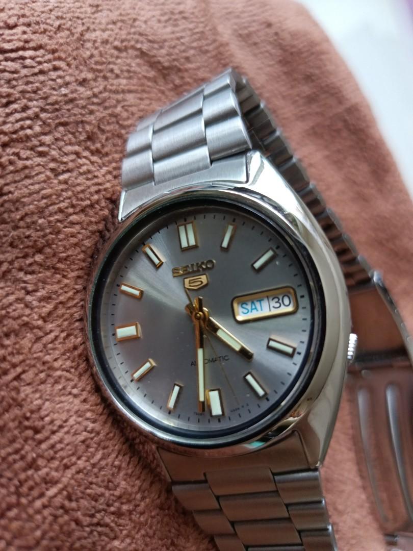 Seiko 5 automatic (Category: Watches) located in Singapore. Submitted by zanfu78 (Listing ID 1160523421, Image 1). Description: .