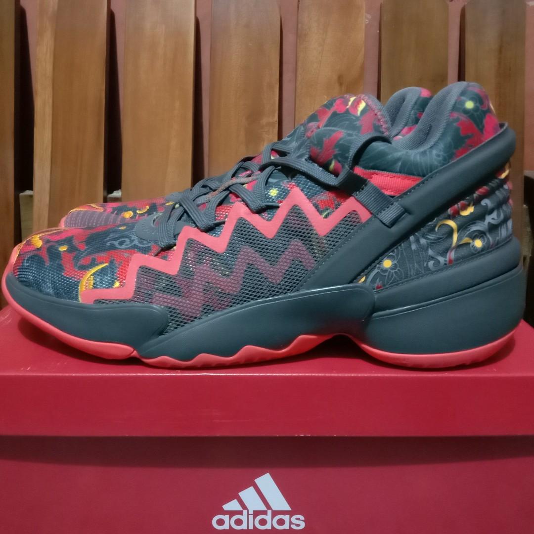 Sepatu Basket Adidas Don Issue 2 GCA FX7432, Fesyen Pria, Sepatu , Sneakers  di Carousell