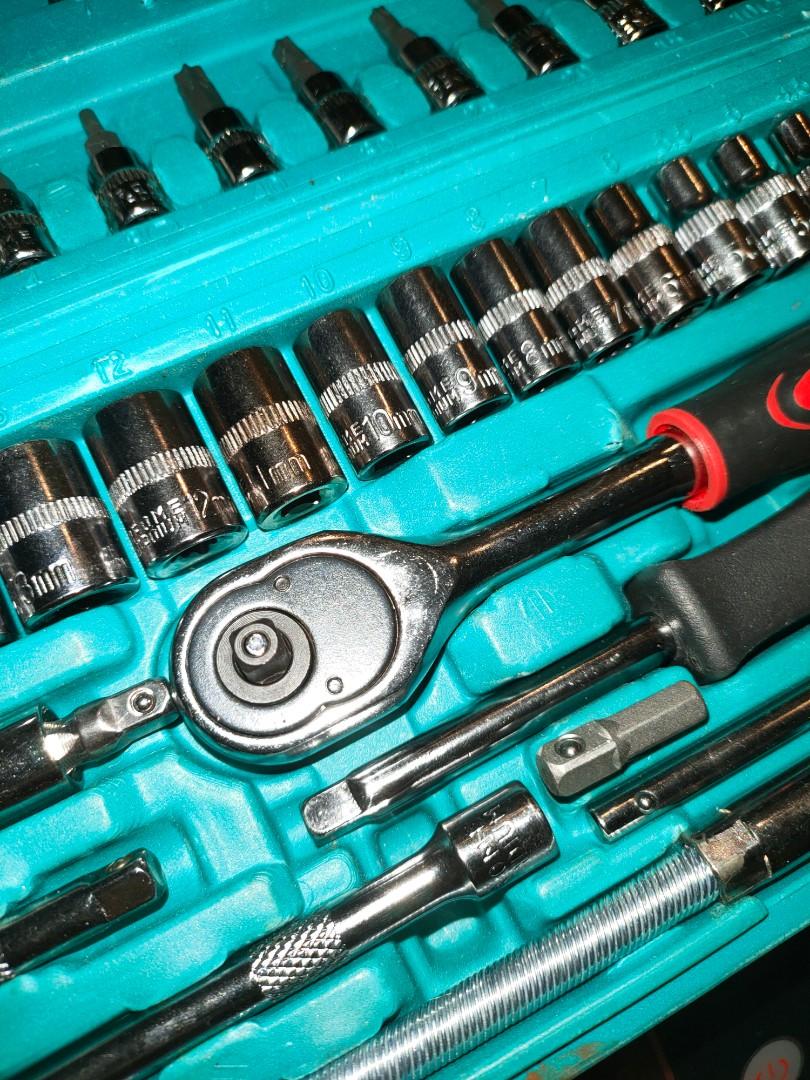 socket wrench ratchet tool set, Furniture & Home Living, Home