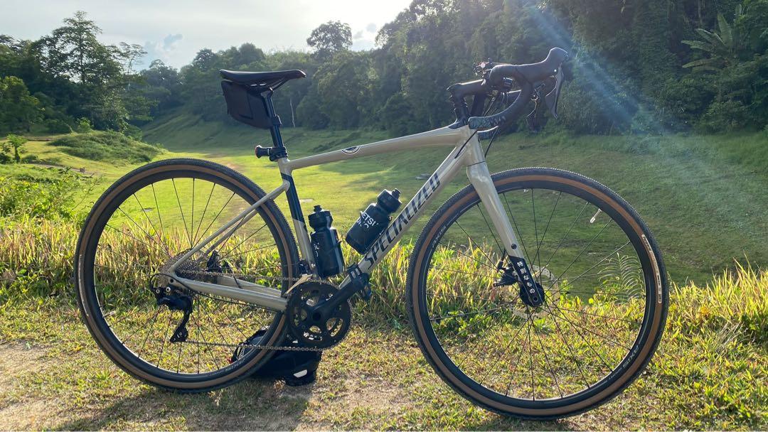 Specialized Diverge E5 Comp 2019 Size 54 Sports Equipment