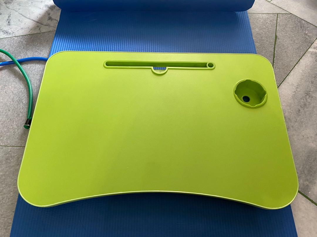 Study Table (Category: Other Home Furniture) located in Kuala Lumpur. Submitted by sefton_saithung (Listing ID 1160469703, Image 1). Description: Home study table Suitable for adults or kids Condition close to new Green colour.