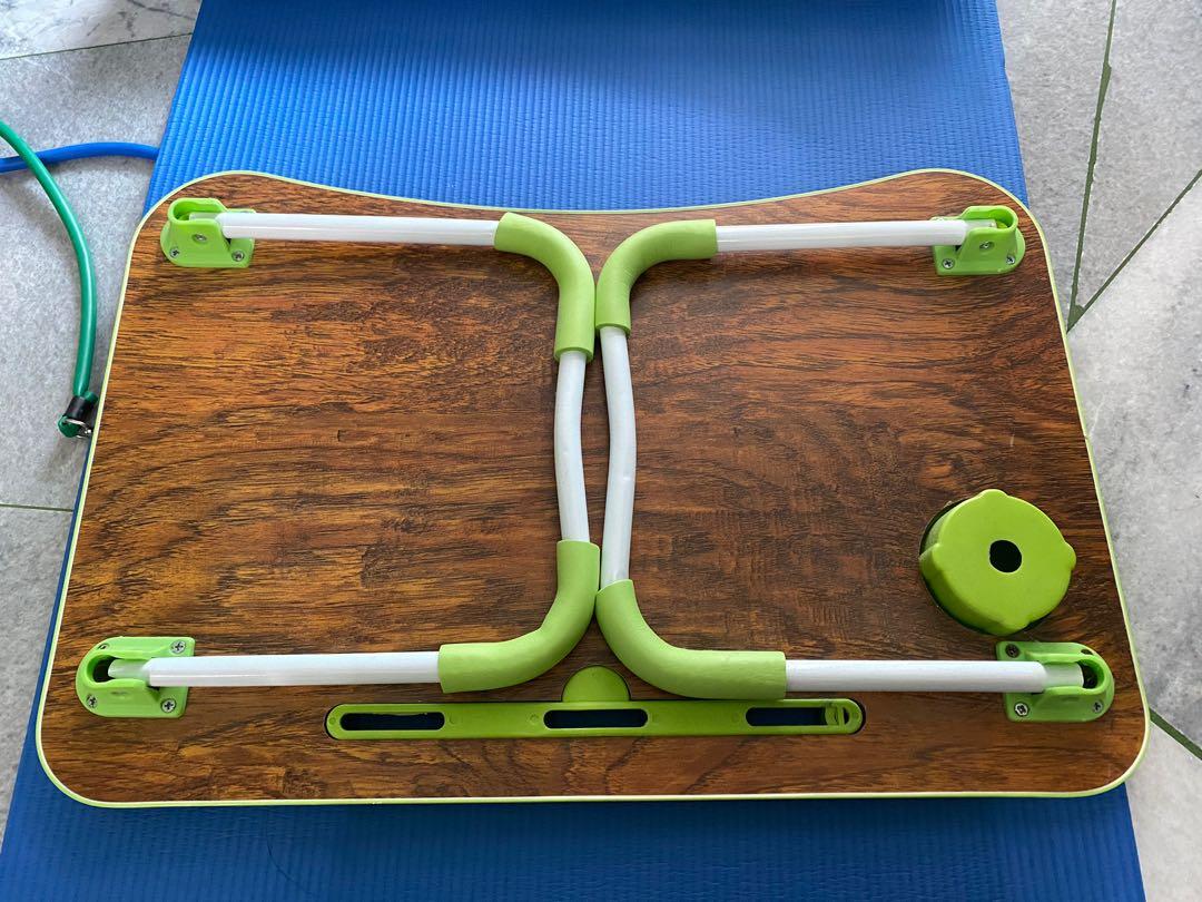 Study Table (Category: Other Home Furniture) located in Kuala Lumpur. Submitted by sefton_saithung (Listing ID 1160469703, Image 2). Description: Home study table Suitable for adults or kids Condition close to new Green colour.